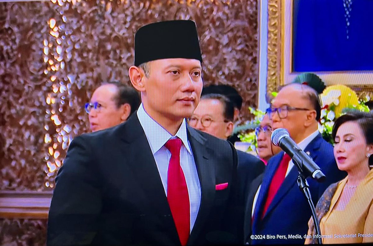 rizafbrn7's tweet photo. Selamat mas @AgusYudhoyono 

Persiapan tuk Indonesia Emas 👍👍 https://t.co/mfjLVTP5C7