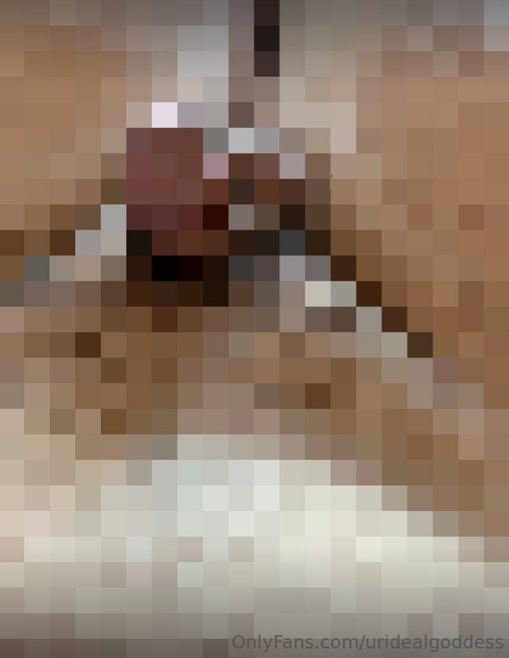 uridealgoddess_'s tweet photo. Time for another small dick loser to get a public humiliation post. Look how tiny and pathetic this small dick is. I'd never be fucked by something so tiny. It probably only needs two fingers to be jerked off with🤭 https://t.co/C49nt0mppx