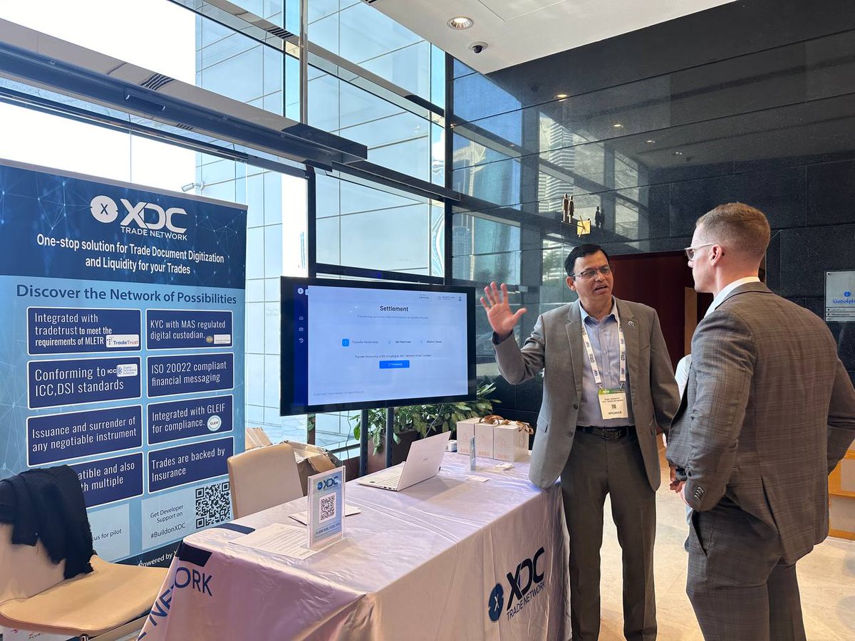 AnilChinchawale's tweet image. Another successful day unfolds at #GTRMENA2024! 🚀 #XDCNetwork continues to shine, diving deep into the future of #TradeTech and finance. Gratitude to our vibrant community for engaging discussions! 🤝 #WeAreXDC #BuildOnXDC @SunilSenapatiGo @XinFin_Official @AndreCasterman #XDC
