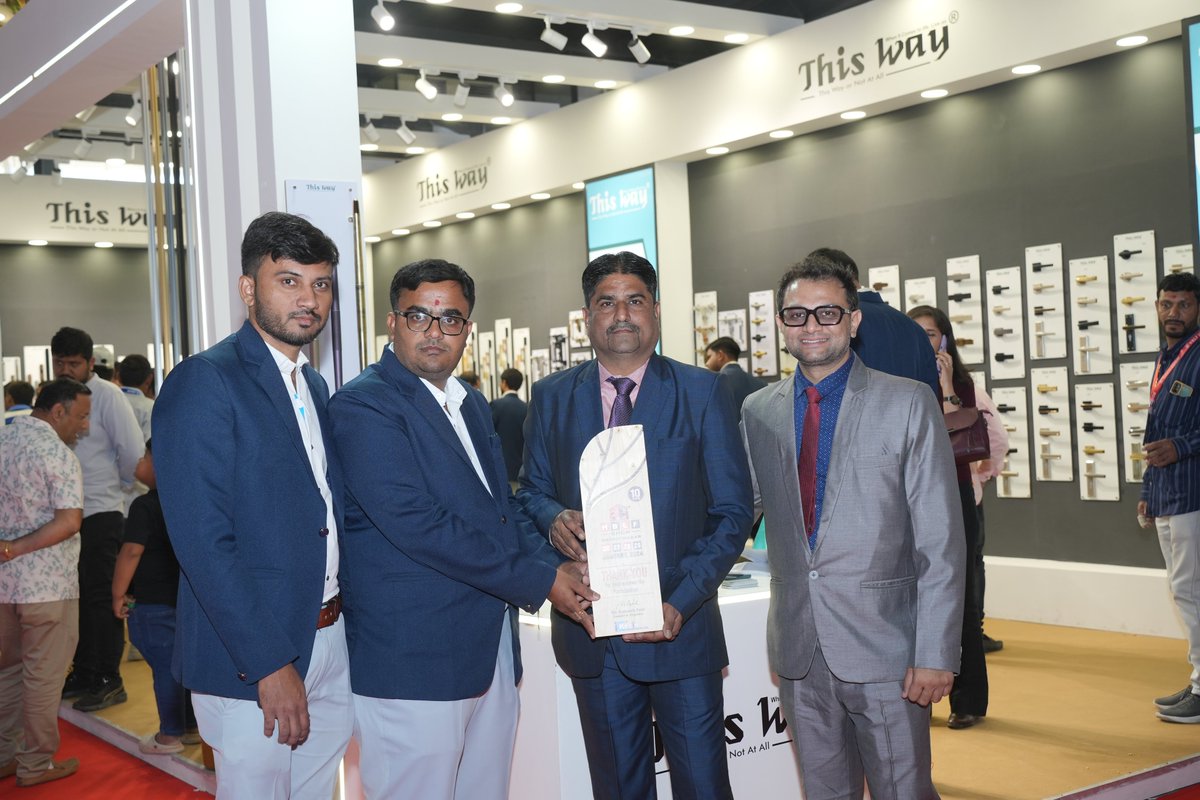 HBLFShow's tweet image. Picturesque story of This Way at HBLF Show 2024!

See you again for the 11th Edition of HBLF Show 2024 from 05-06-07 July at Jaipur Exhibition and Convention Centre (JECC), Jaipur, Rajasthan.
#ThisWay #RockonOverseas #Rajkot #HardwareProducts #Manufacturer #HBLFShow2024