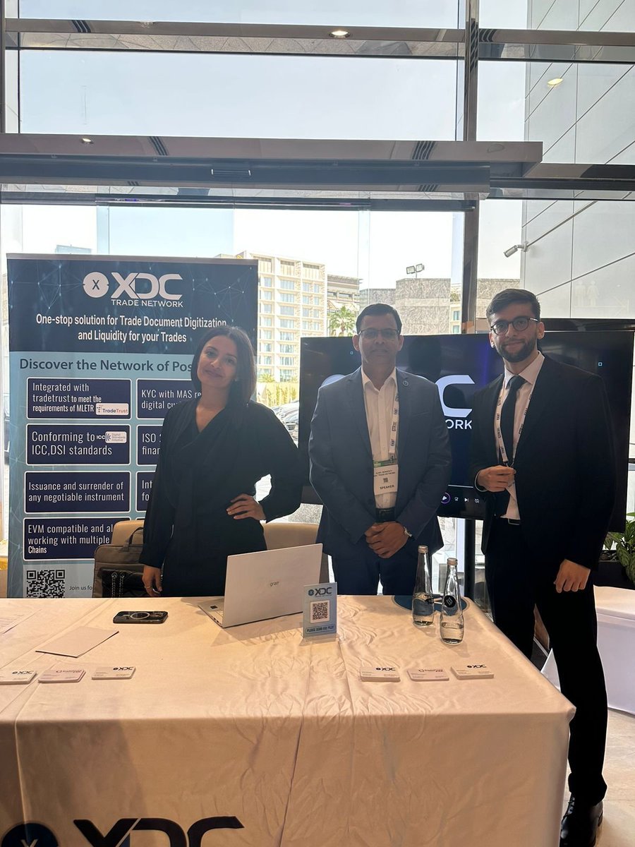 AnilChinchawale's tweet image. Another successful day unfolds at #GTRMENA2024! 🚀 #XDCNetwork continues to shine, diving deep into the future of #TradeTech and finance. Gratitude to our vibrant community for engaging discussions! 🤝 #WeAreXDC #BuildOnXDC @SunilSenapatiGo @XinFin_Official @AndreCasterman #XDC