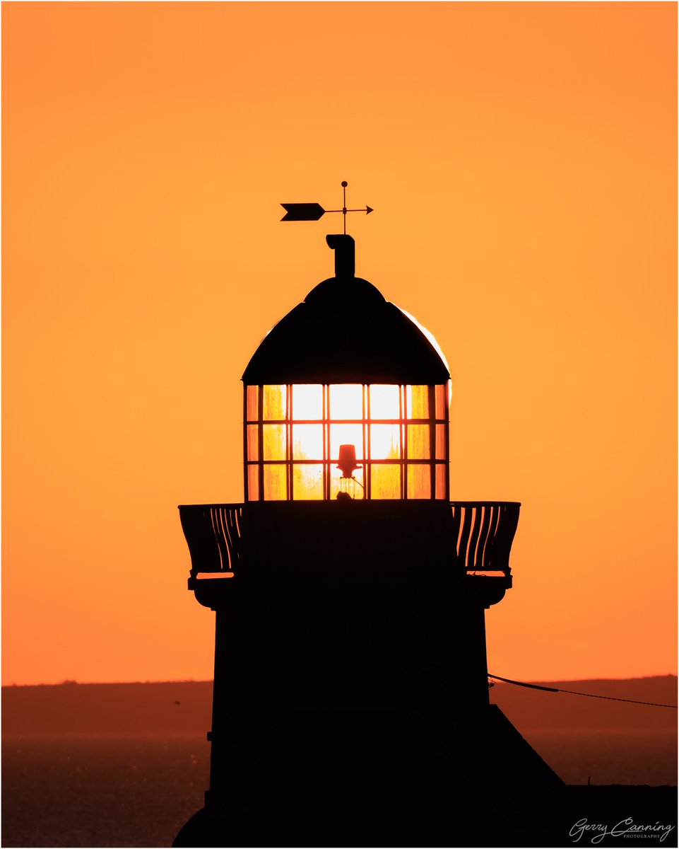 Guiding Light.

The rising sun illuminating the dome on Balbriggan lighthouse.

#lighthouse #sunrise #silhouette #sunrise_and_sunsets
#sunriseoftheday  #thefullirish #ourbalbriggan #balbriggan #fingal  #canon #sigma #sigma150600