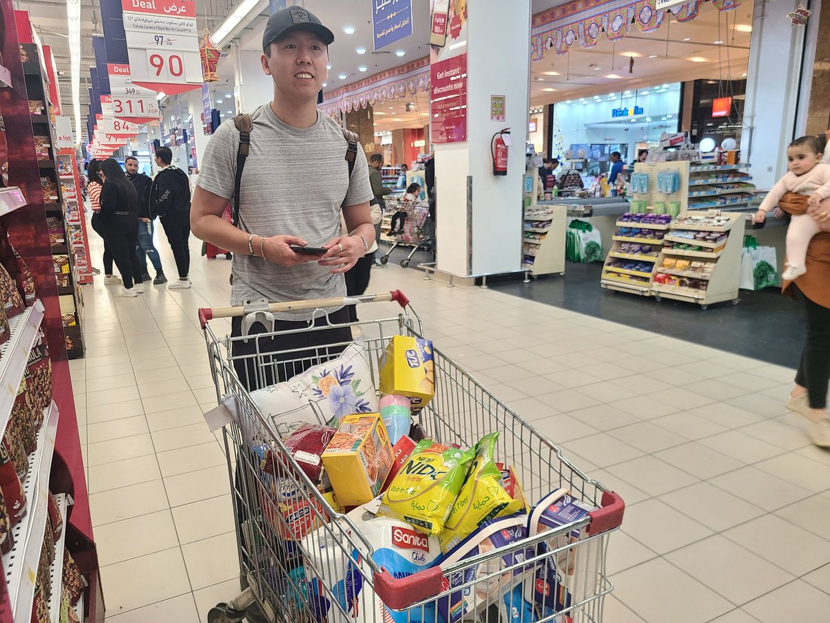 Me and <a href="/yipengGe/">Yipeng Ge 葛义朋</a> buying last minute supplies before entering to #Gaza. Palestinians need everything in the besieged territory, food, watery, medicine and SAFETY <a href="/AJEnglish/">Al Jazeera English</a>
