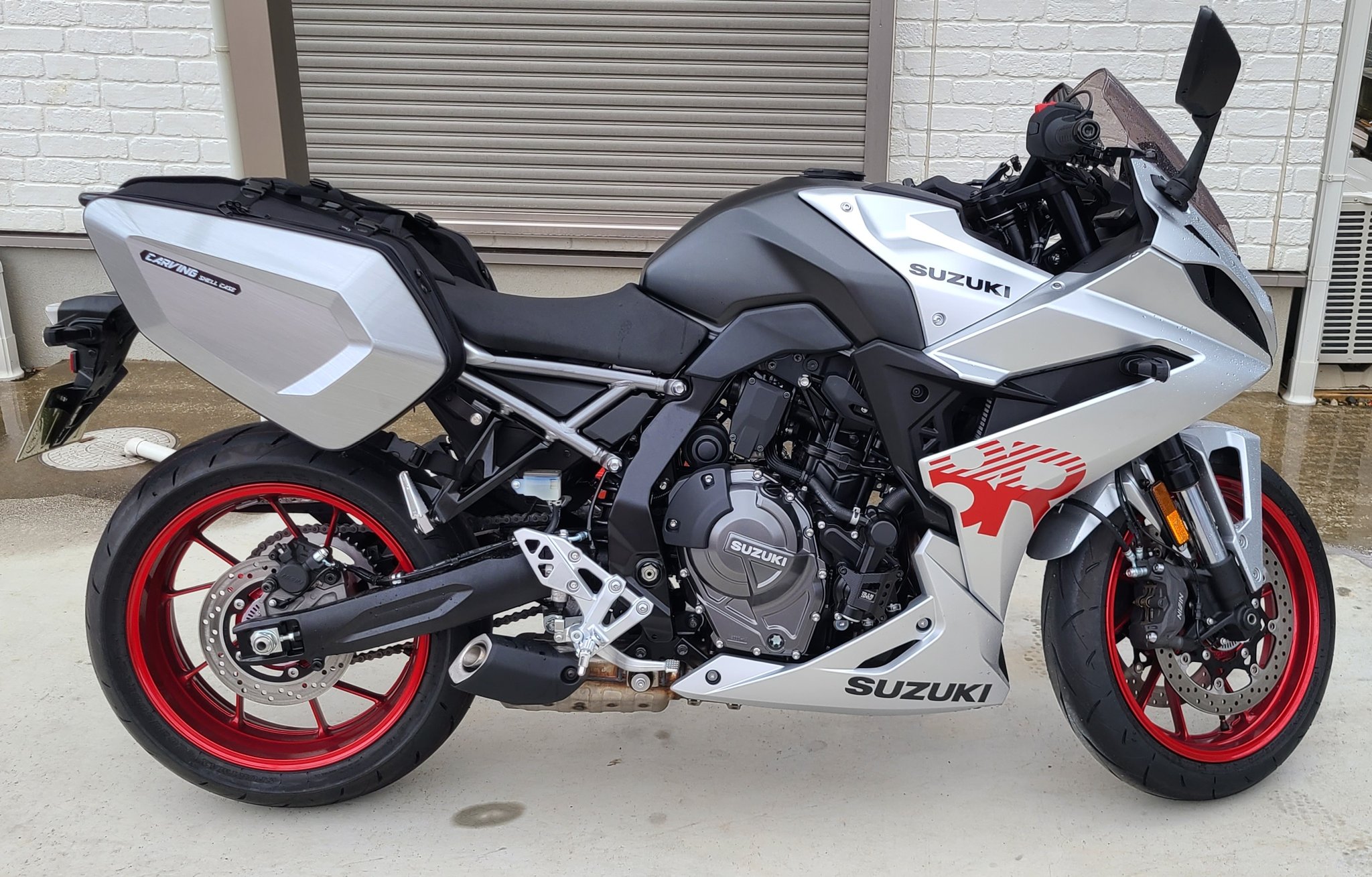 GSX-8S GSX-8R EM1AA リアキャリア | エンデュランス パーツカタログ