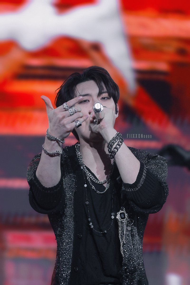 240218 한터 

#민기 #에이티즈 #mingi #ateez #송민기