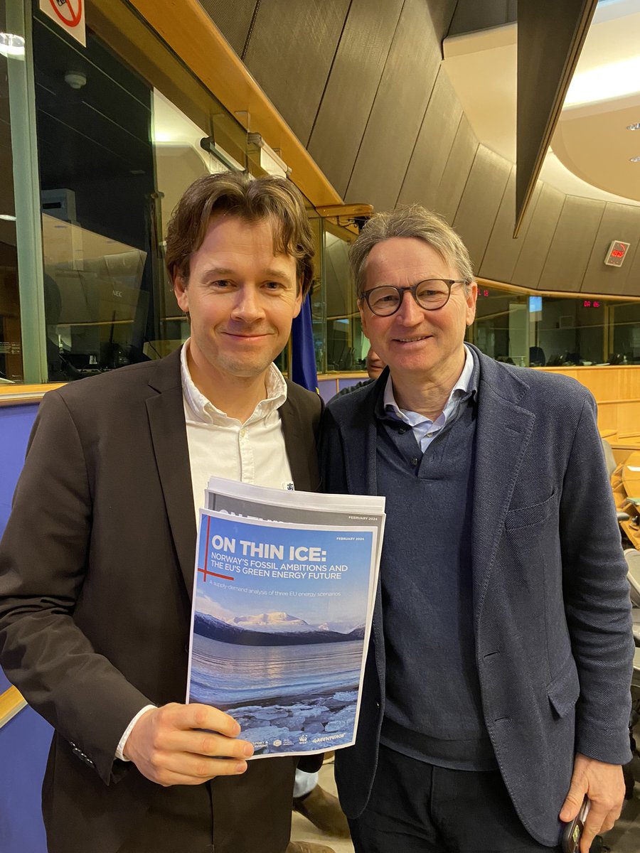 NielsFuglsang's tweet photo. Happy to co-host this morning’s launch of the report “On thin ice” by @GreenpeaceEU @WWFEU etc, on gas imports and the EU-partnership with Norway - thanks for a great event @paalfrisvold &amp; co.! Link to the report in the thread.

 #climatepol #GreenEnergy #eupol #phaseoutfossils https://t.co/QlNDuOh7lg
