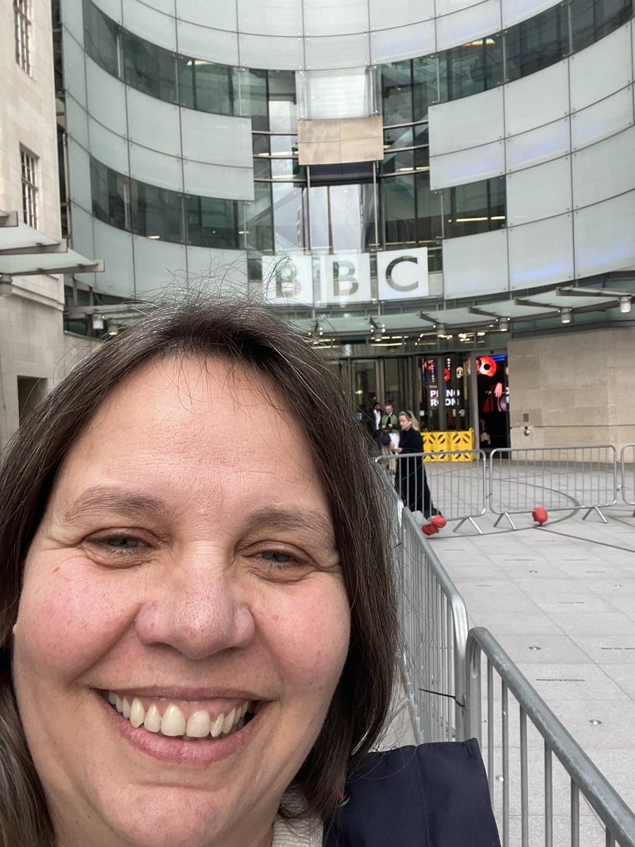 Sarah King tweet media