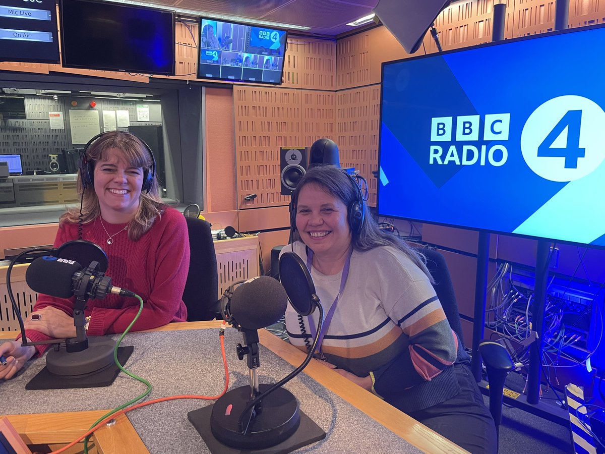 Sarah King tweet media