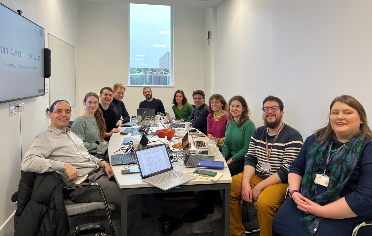 MyeInfoBank's tweet image. 📣 Annotation of single-cell RNA-seq atlases has started!
🔬 Last week, hosted by @petitprez_f @ @EdinburghUni, #macrophage cell experts were testing the new bioinformatic tools developed in collaboration with the groups of @itisalist  @ @TU_Muenchen  and @Francesca_Fin_