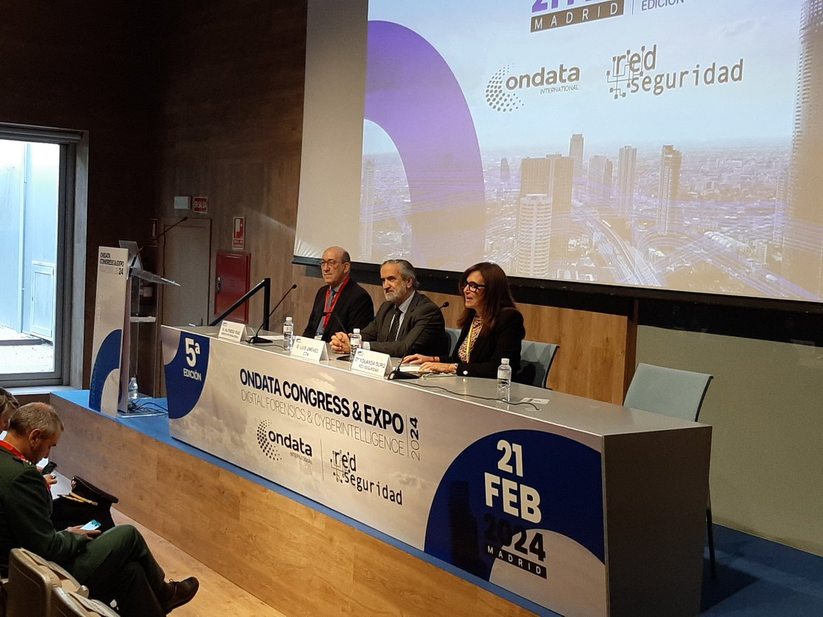Comienza el Ondata Congress &amp; Expo Digital Forensics &amp; Cyberintelligence con la inauguración por parte de Yolanda Duro, directora de Red Seguridad; Alfredo Ruiz, CEO de <a href="/OndataInt/">Ondata International</a>; y Luis Jiménez, subdirector del <a href="/CCNCERT/">CCN-CERT</a>.

Por delante numerosas ponencias y mesas redondas.