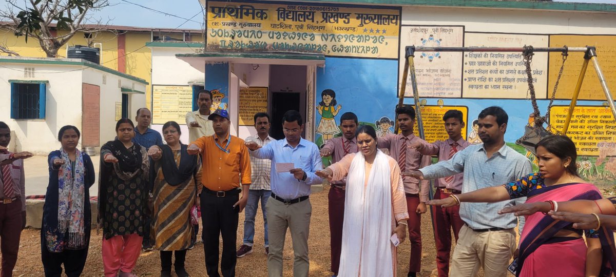 sdm_ro's tweet photo. @ceojharkhand @DCEastSinghbhum @DEO_ES_JSR #Elections2024 #VoteDaalengeHum https://t.co/MavBBHh9yH