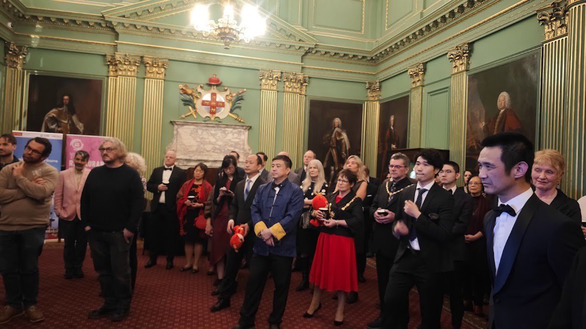 ShenYellowley's tweet photo. Chinese new year celebration at the Mansion house, representing our Chinese school and meeting the Lord Mayor of York and Sheriff of York. https://t.co/6c94FV8PFX