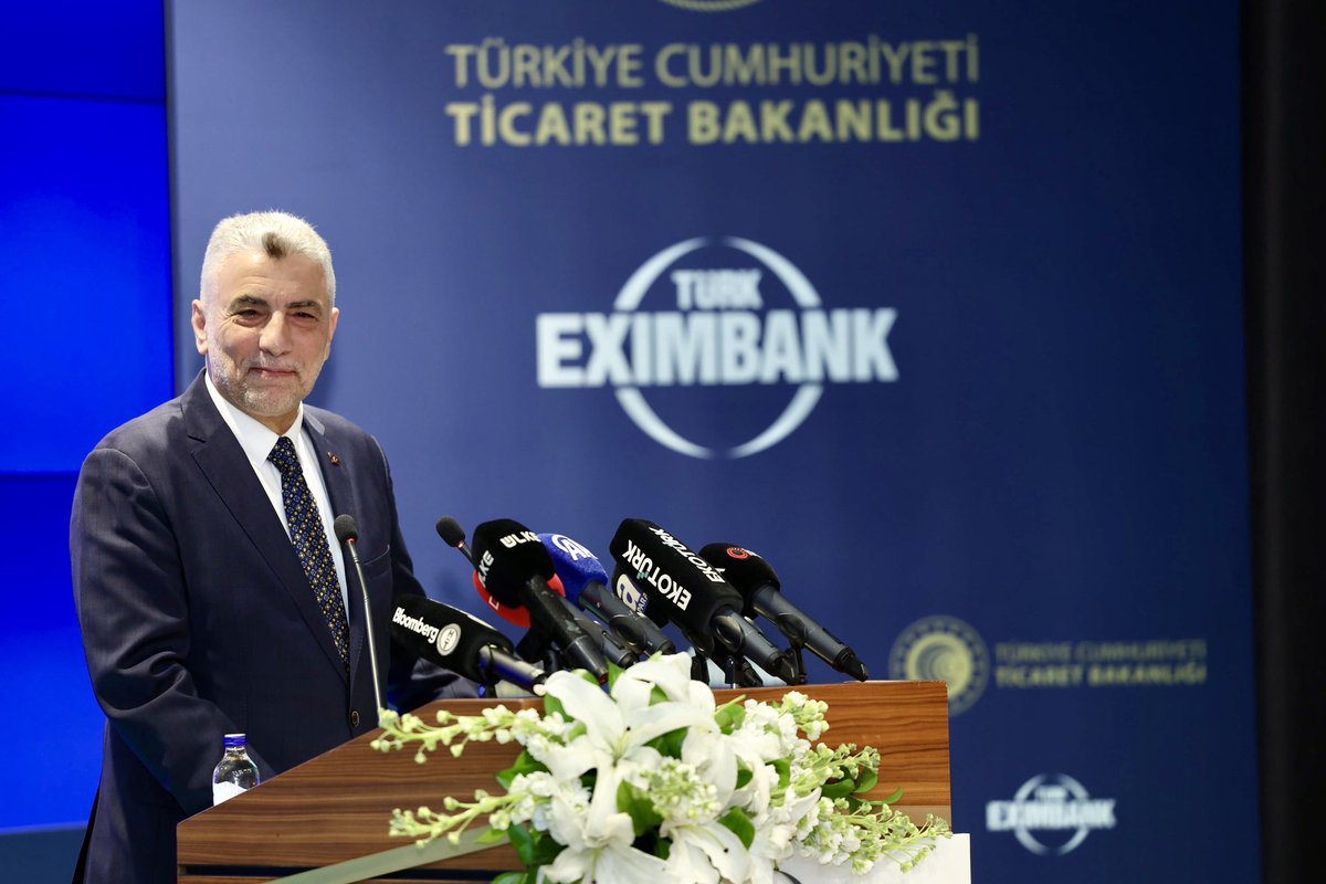 omerbolatTR's tweet photo. Türk Eximbank’ın yeni genel müdürlük binasının açılışı için düzenlenen programa katılım sağladık.

Ülkemizin dış ticaret hacminin artırılması ve ihracatçılarımızın uluslararası alanda rekabet edebilmesi adına destekleriyle ekonomimize katkı sağlayan Türk Eximbank misyonuna yeni yerinde devam edecektir.

Türk Eximbank’ın ihracatçılarımıza ve yatırımcılarımıza daha etkin, verimli ve yenilikçi hizmetler sunmasına vesile olacak yeni yerleşkesinin hayırlı olmasını diliyor, emeği geçenlere teşekkür ediyorum.