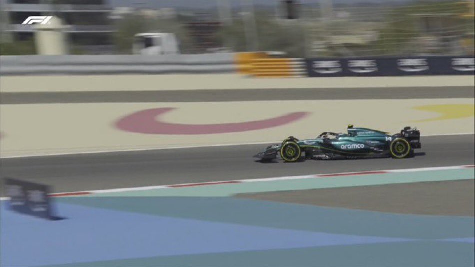 Les essais hivernaux démarrent ! De quoi en ravir plus d’un dans notre communauté ! 🥰

#F1