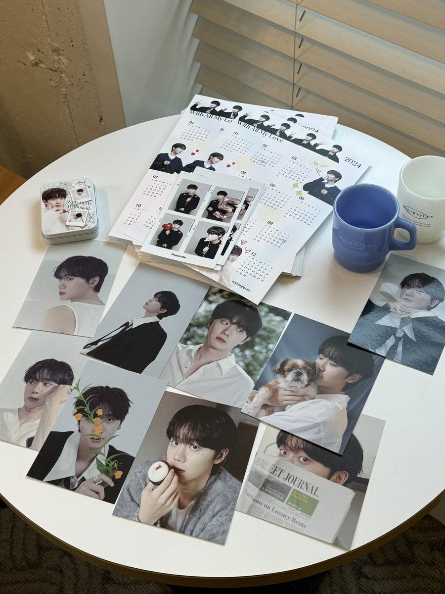 phnmn_0reo's tweet photo. 현상이가 가득한 현상이카페 ,,, ♡
아름다와요 🥺🤍
#With_All_My_Love
#데뷔_6주년_기다려왔다고_맘을_전해줄게 https://t.co/HgpGgNyu2K