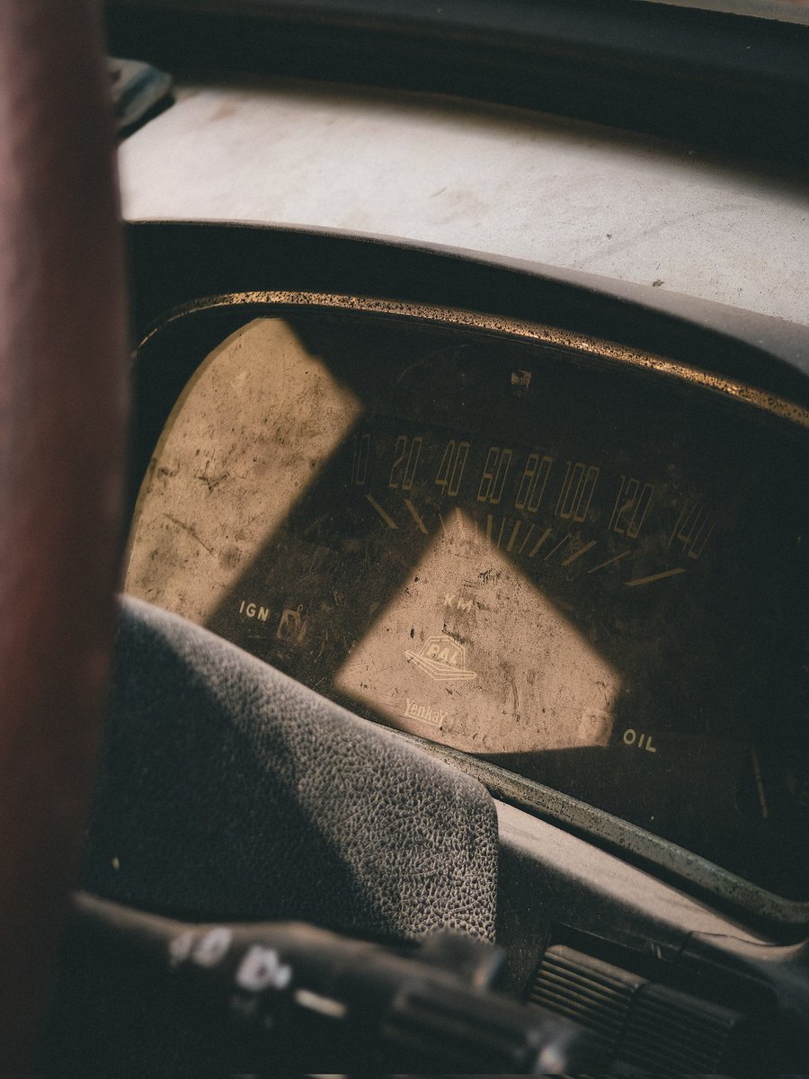 Russell_david14's tweet photo. Retro feels, timeless appeal 🚦
#vintage #Car #photograghy #Retro #padminipremier #fiat https://t.co/d81nt05Qd9
