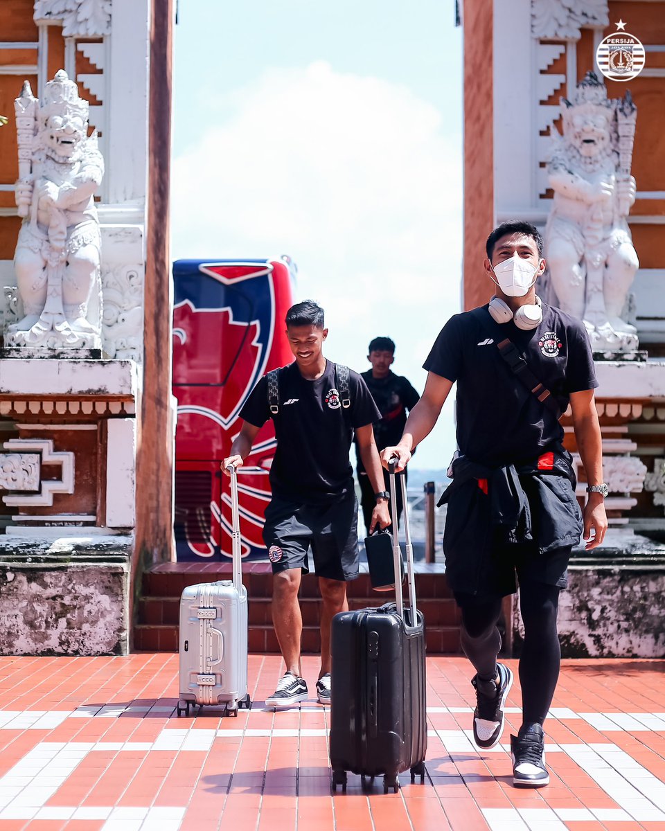 Persija_Jkt's tweet photo. Om Swastiastu, Bali 🙏🏻

#Persija #Fightin95pirit https://t.co/PoQjIfVQPp