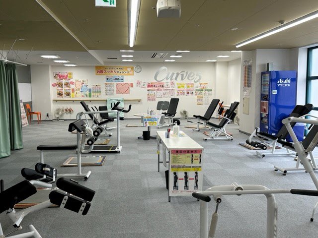 2月20日スウィング泉中央駅ビルにカーブスがオープンしました。初日から大勢のお客様が来店されました。

humos.co.jp/news/18077