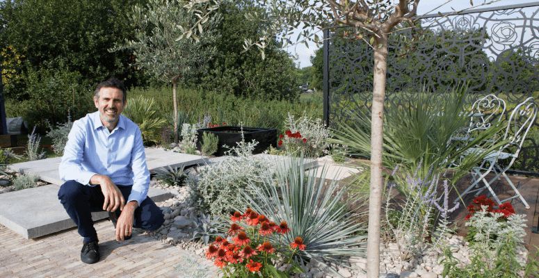ProLandscaperUK's tweet photo. 🌱 @The_APL to launch new landscaping and design clinic at BBC Gardeners’ World Fair Autumn.
The new clinic will offer expert garden design advice to those visiting the show.
Read more 👉 https://t.co/tqlszIiljG
@GWandShows #BBCGWL #GardenDesign https://t.co/i0t4GOwQZ6