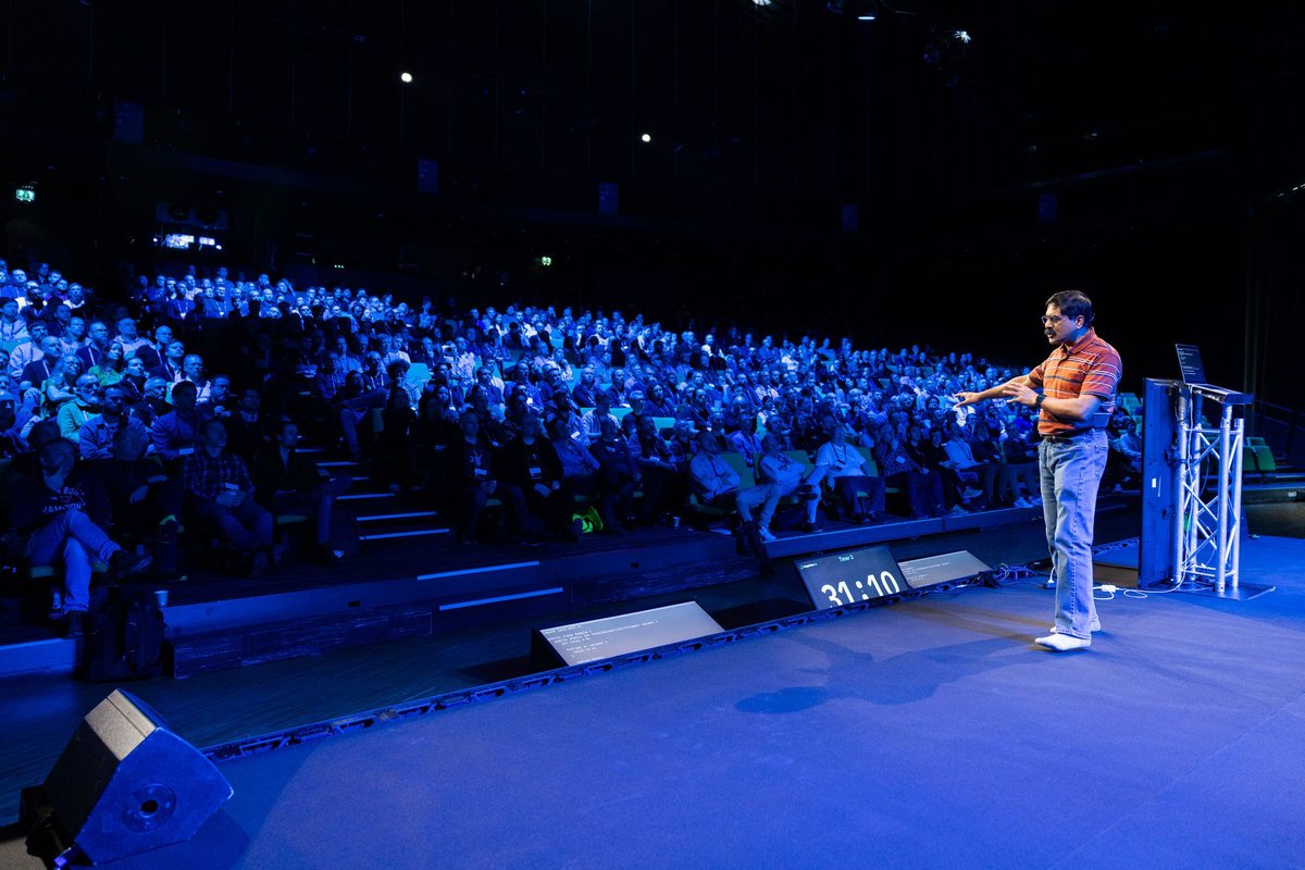 Number 4 Best #Jfokus 2024 is no less than Design Patterns Revisited in Modern Java by Venkat Subramaniam @venkat_s Thank you Venkat for being part of #Jfokus this year again! buff.ly/49jhDm0