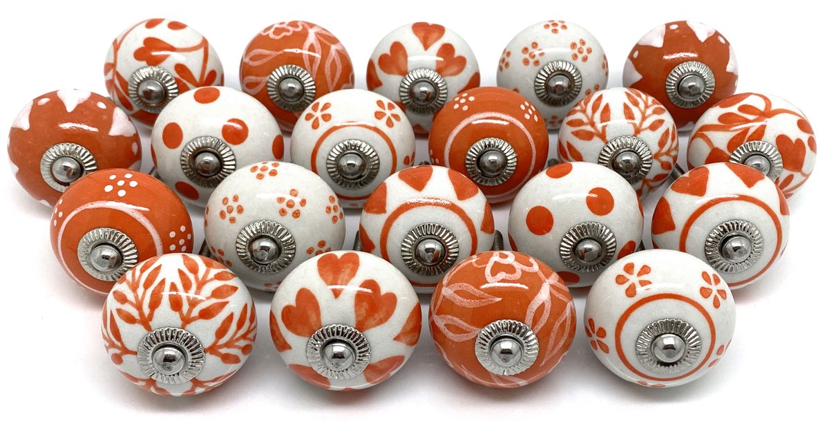 We design and sell cupboard knobs &amp; hooks for retail &amp; trade. Shop online theseplease.co.uk/product-catego………………………………………………… #earlybiz #upcycle #chalkpaint #anniesloan #Frenchicpaint #upcycle #ceramic #knobs #DIY
