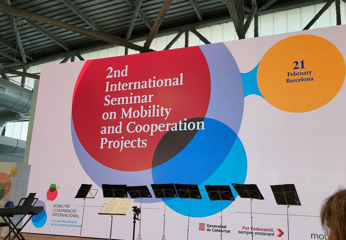 tevng's tweet photo. Presents en 2n international seminari #mobilityfp. Networking per @LopezVicuBCN projectes #ErasmusFP . https://t.co/vueXQwakar