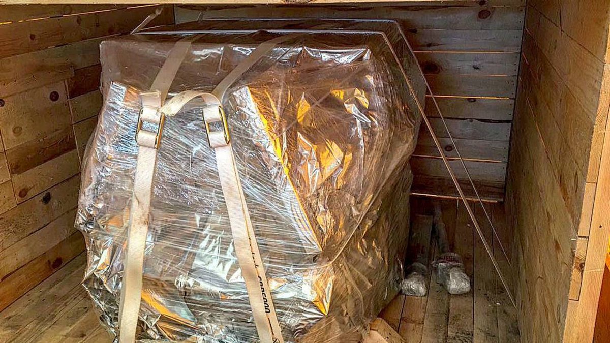 ANDENIZCILIK's tweet photo. Denizaşırı paketleme, VCI aluminyum ve sandıklama hizmeti sunuyoruz! Ürünlerinizi uluslararası taşımacılık sırasında güvenle korumak için profesyonel çözümlerimizle yanınızdayız. Detaylar için web sitemizi ziyaret edin! #DenizaşırıPaketleme #VCIAluminyum #Sandıklama #Taşımacılık https://t.co/SoJfzX6YJJ