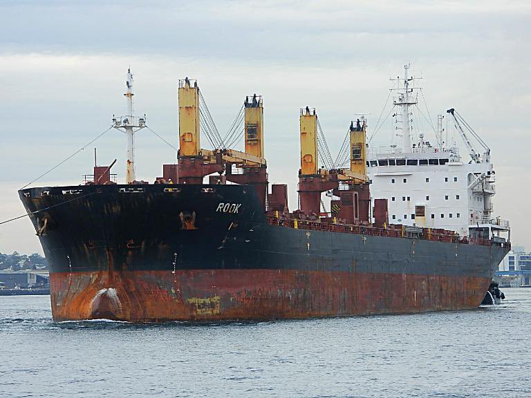 ● اقدام مليشيا الحوثي الإرهابية التابعة لايران على استهداف سفينة "سي تشامبيون" M/V Sea Champion أثناء ابحارها من الأرجنتين إلى ميناء عدن، وعلى متنها 40.000 طن من الحبوب، بصاروخين باليستيين "ايراني الصنع"، تصعيد خطير في مسار أعمال القرصنة البحرية والهجمات على السفن التجارية
