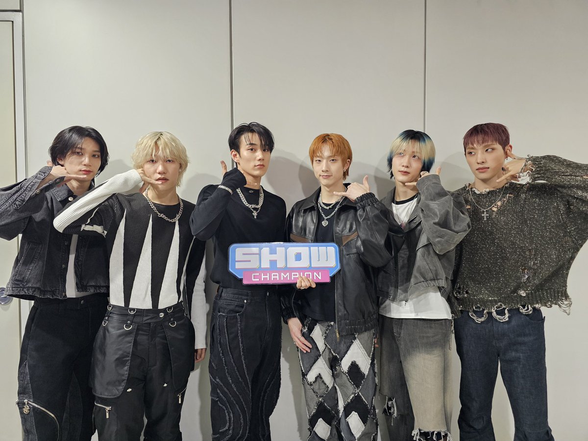 SHOWCHAMPION tweet media