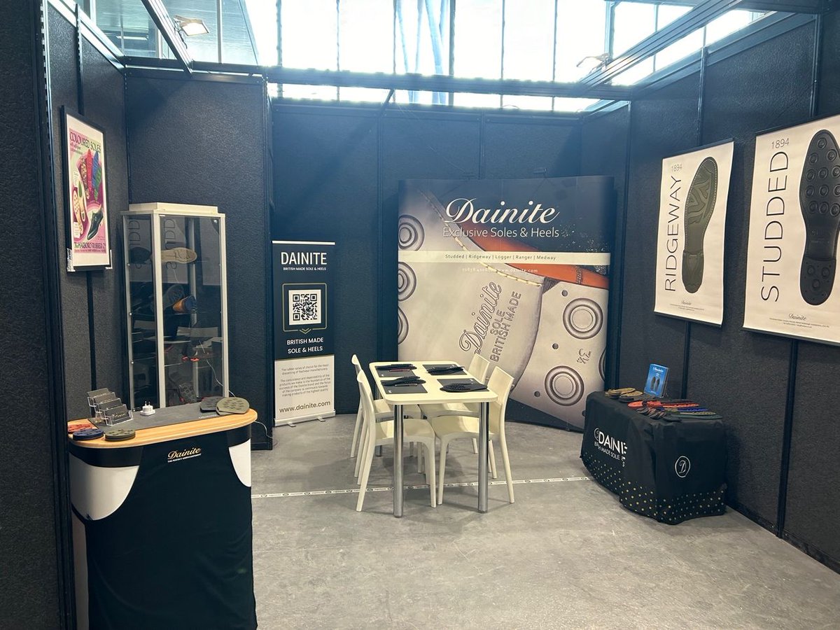DainiteStudded's tweet photo. We're here in Italy for Day 2 of the @lineapellefair show. 🇮🇹

Come and visit the Dainite team in Hall 22, Stand B26 to learn about our premium quality rubber soles, and to see our brand NEW design in person! 

#Footwear #RubberSoles #UKmfg https://t.co/K7FdHGcx5R