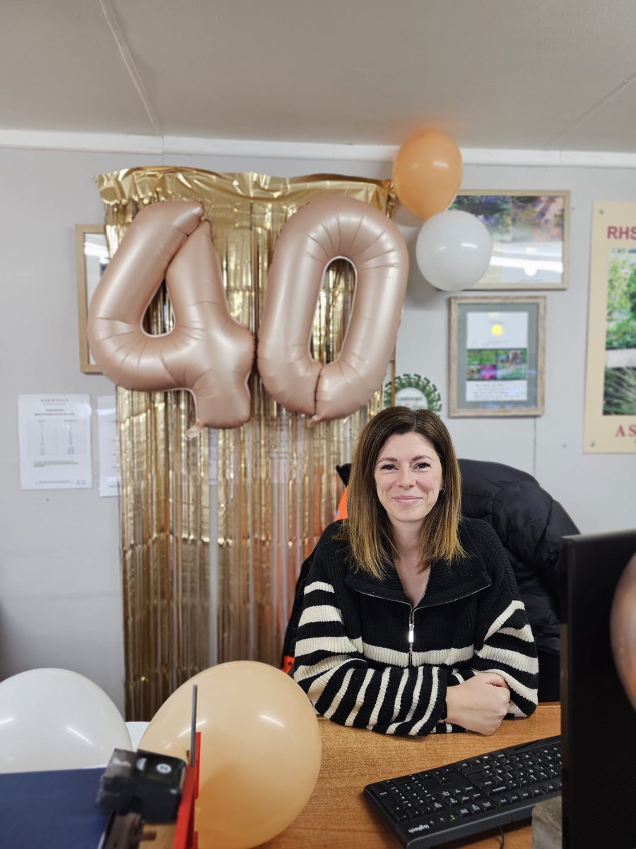 ashwell_timber's tweet photo. Wishing a very Happy Birthday to our incredible admin assistant, Karen ππ₯³
A brilliant and much loved member of the Ashwells team. Thank you for your hard work Karen! Enjoy your celebrations β¨
#teamnews #happybirthday #reclaimedtimber #tropicalhardwood https://t.co/3ql014TS3v