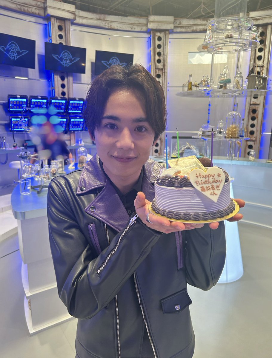 🦗バッタ㊗️ #黒鋼スパナ #藤林泰也 くんお誕生日！ 2日続けてお祝い