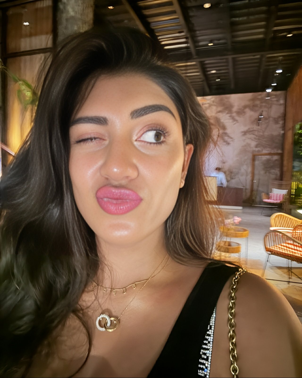 GG2cAgcWEAAEeHR?format=jpg&name=large