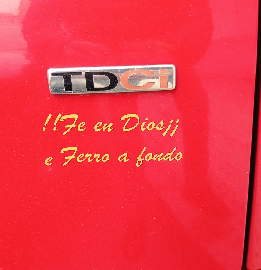opersu's tweet photo. Voy a comenzar un hilo de "Literatura cotidiana", con pintadas, frases al vuelo, etc y qué mejor que arrancar con un clásico de siempre... https://t.co/u3bux6Y7a6