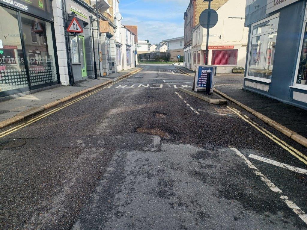 Island Roads tweet media