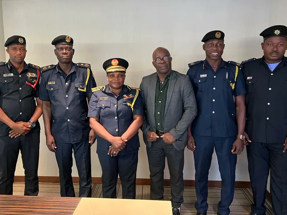 asset_bow's tweet photo. AssetBow organized training on High-rise Building Rescue and Firefighting Tactics for Lagos State Fire and Rescue Service personnel.  
#firesafetytraining https://t.co/Qubi63npVi