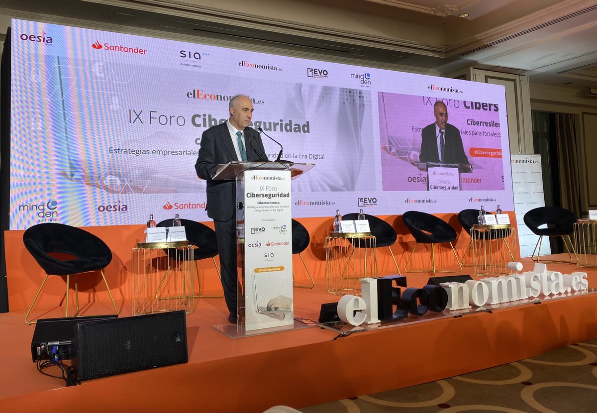 grupo_oesia's tweet photo. Ya en el IX Foro Ciberseguridad @elEconomistaes #CiberseguridadeE 🔸Alfredo Díez, COO de #Cipherbit-Grupo Oesía, participa en esta conversación destinada a abordar las estrategias empresariales a seguir para fortalecer la ciberseguridad en un contexto de #Digitalización creciente https://t.co/lSB24Y7xaI
