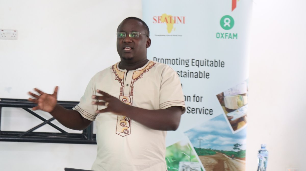 SEATINIUGANDA's tweet photo. #HappeningNow in Arua City, @SEATINIUGANDA with support from @OxfaminUganda is holding a technical meeting to review the Local Revenue Enhancement Plan for Nebbi District Local Government #LREP @MoLGUganda @OxfaminUganda @USAID @SeatiniU @taxalliance_ug @Navie166 https://t.co/USq0FQEmFn