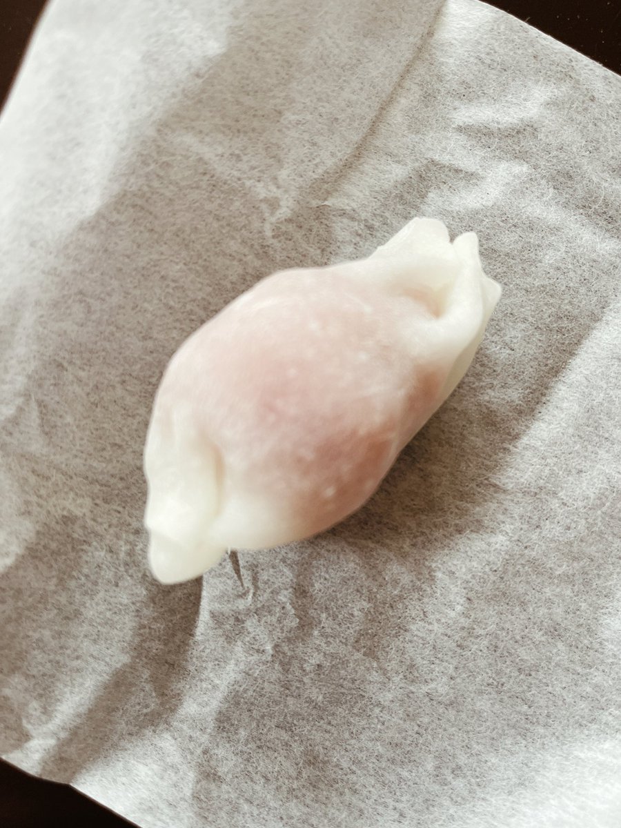 TOMOYUKI_'s tweet photo. .
9:00から販売される【いちごの雫】を購入する為に、5:00から配布される整理券を求め4:00から並び見事「1」
一旦自宅に戻り、再度9:00に店舗へ
久しぶりの休日は3:00起床という過酷なスタートとなりました

#舘山寺 #しず花 #いちごの雫 https://t.co/hbkhq4OUet