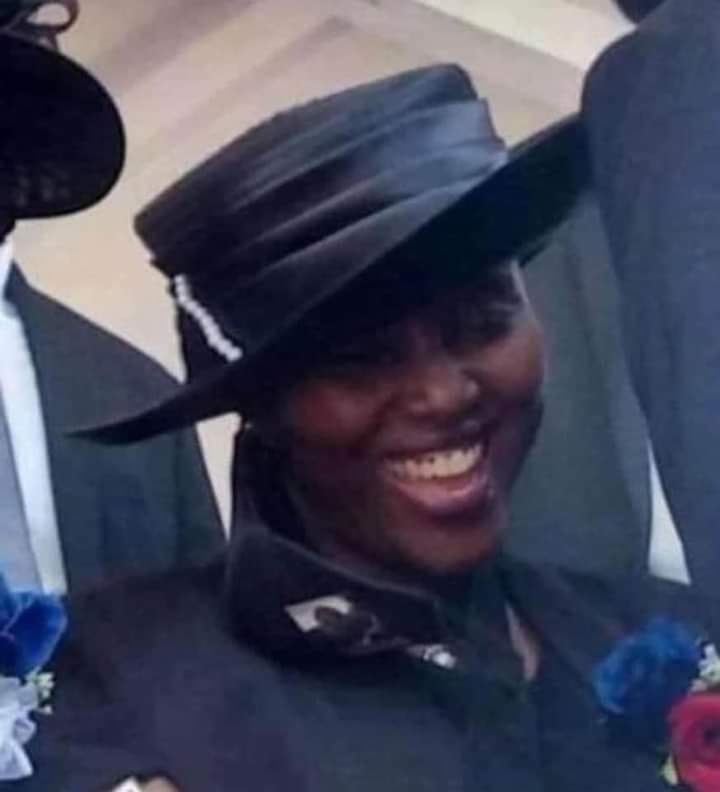 BroIzzy's tweet photo. Ou kwè Titine ta nan konplo pou tiye 
Ansyen prezidan defakto kòwonpi an vre
Antouka  depwi se fanm y ap fòse w pran li' k pou mennen 'w anba tè. https://t.co/Gft78iQTEP