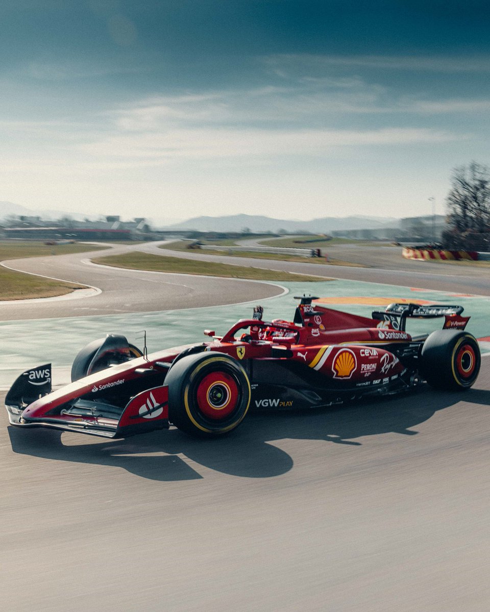 baracca47's tweet photo. Beauty and the Beast 🏎️

#F1Testing @ScuderiaFerrari #Ferrari #SF24 #F2012 https://t.co/xUHjtytRLp