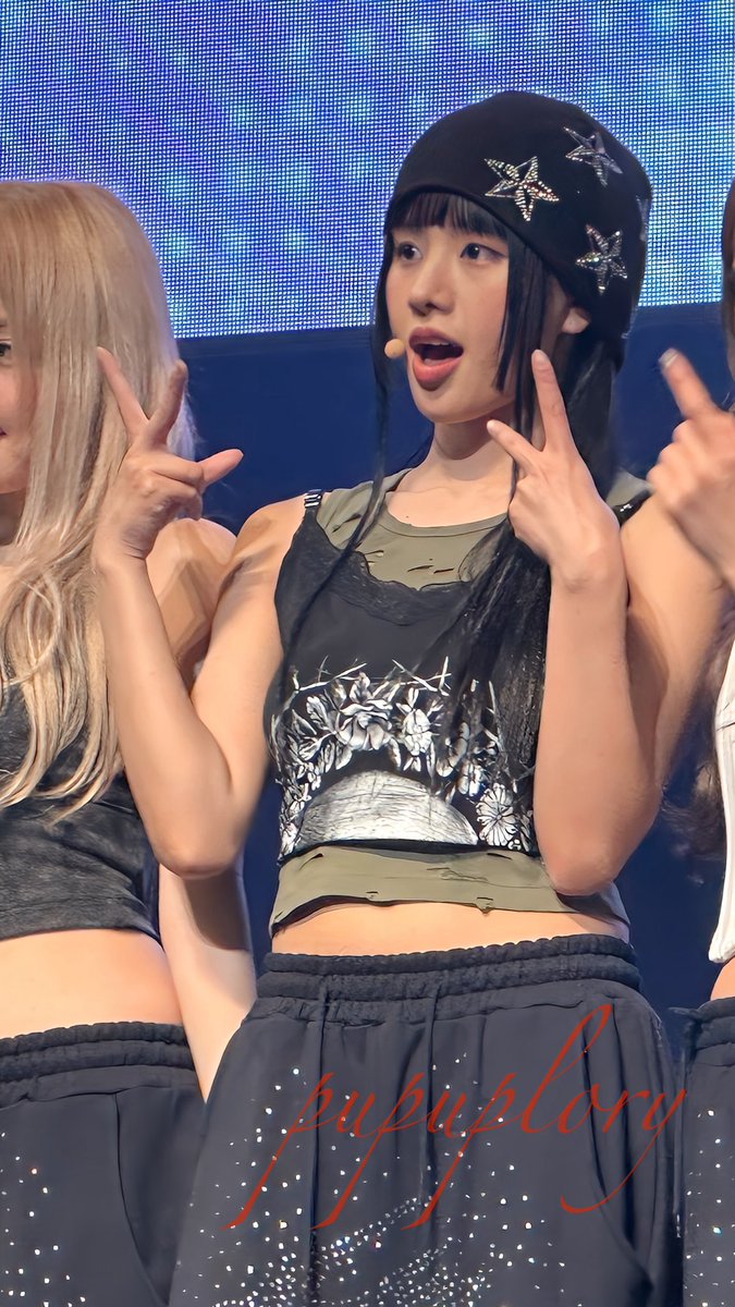 pupu_oppa's tweet photo. KISS_OF_LIFE
1st JAPAN FANMEETING
' HELLO_KISSY '
フォトタイム
NATTY
2部 3列目から
ナッティィィィィ!!
#KISSOFLIFE #KIOF #HELLOKISSY #NATTY https://t.co/74phmOPXQx