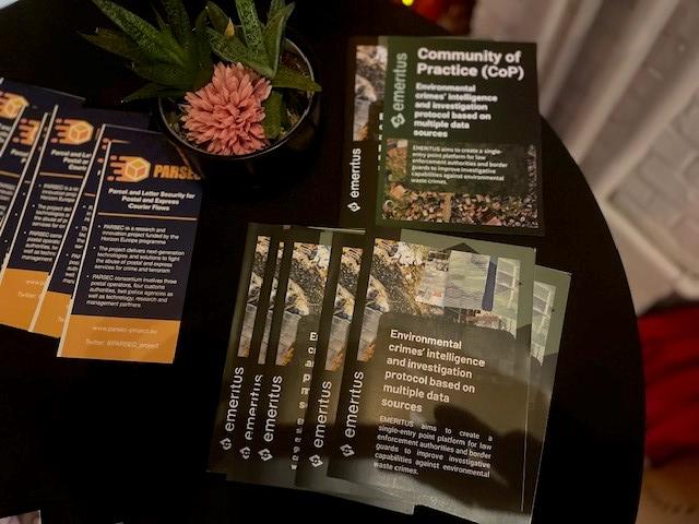emeritus_EU's tweet photo. 🚨 @EUHomeAffairs 𝐂𝐄𝐑𝐈𝐒 𝐰𝐨𝐫𝐤𝐬𝐡𝐨𝐩 𝐨𝐧 𝐢𝐥𝐥𝐢𝐜𝐢𝐭 𝐝𝐫𝐮𝐠𝐬 is happening now!

Meet @emeritus_eu representatives from @infoGMV_es and @Centerforsecur1 👋

Delve into recent #EUpolicy developments on drugs and the mandate change for @EMCDDA

#Trafficking #eufunded https://t.co/BTT1hosCNM