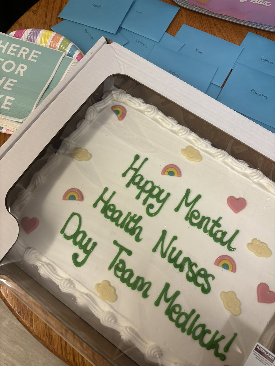 Celebrating our incredible nurses who go above and beyond, not just today but everyday, Happy Mental Health Nurses Day all! 🌈 #MHNursesDay @KiyaJade3 @UpneetRiar @HelenCraigie7 @Georgina_gmmh
