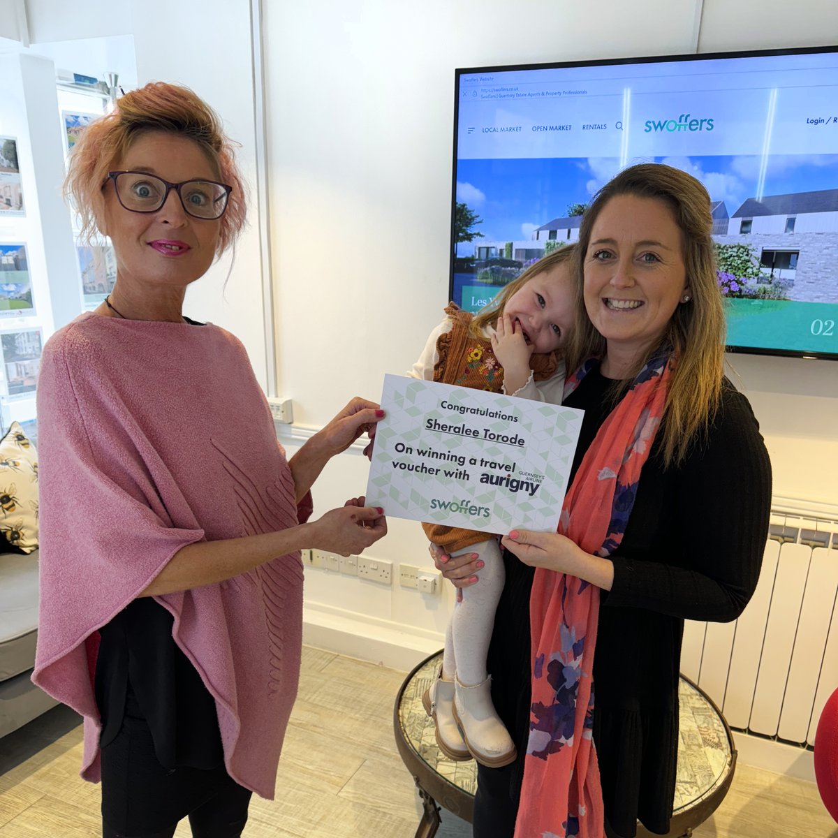 Huge congratulations to Sheralee Torode who was the winner of our Random Acts of Kindness week giveaway. Sheralee took home a £400 Aurigny voucher – Happy holidays! #canwecometooplease