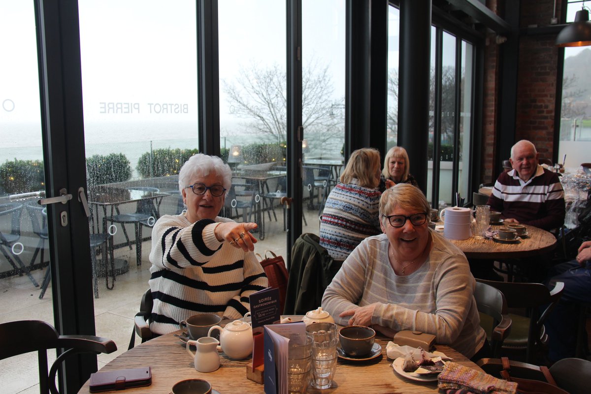 SwanseaHISC's tweet photo. Blessed with Swansea’s rainy weather and scenic #baybeach views, our walks offer more than just exercise - they're an opportunity to connect, chat, and enjoy a social cuppa at the end ☕️ https://t.co/HBymJVmuLK