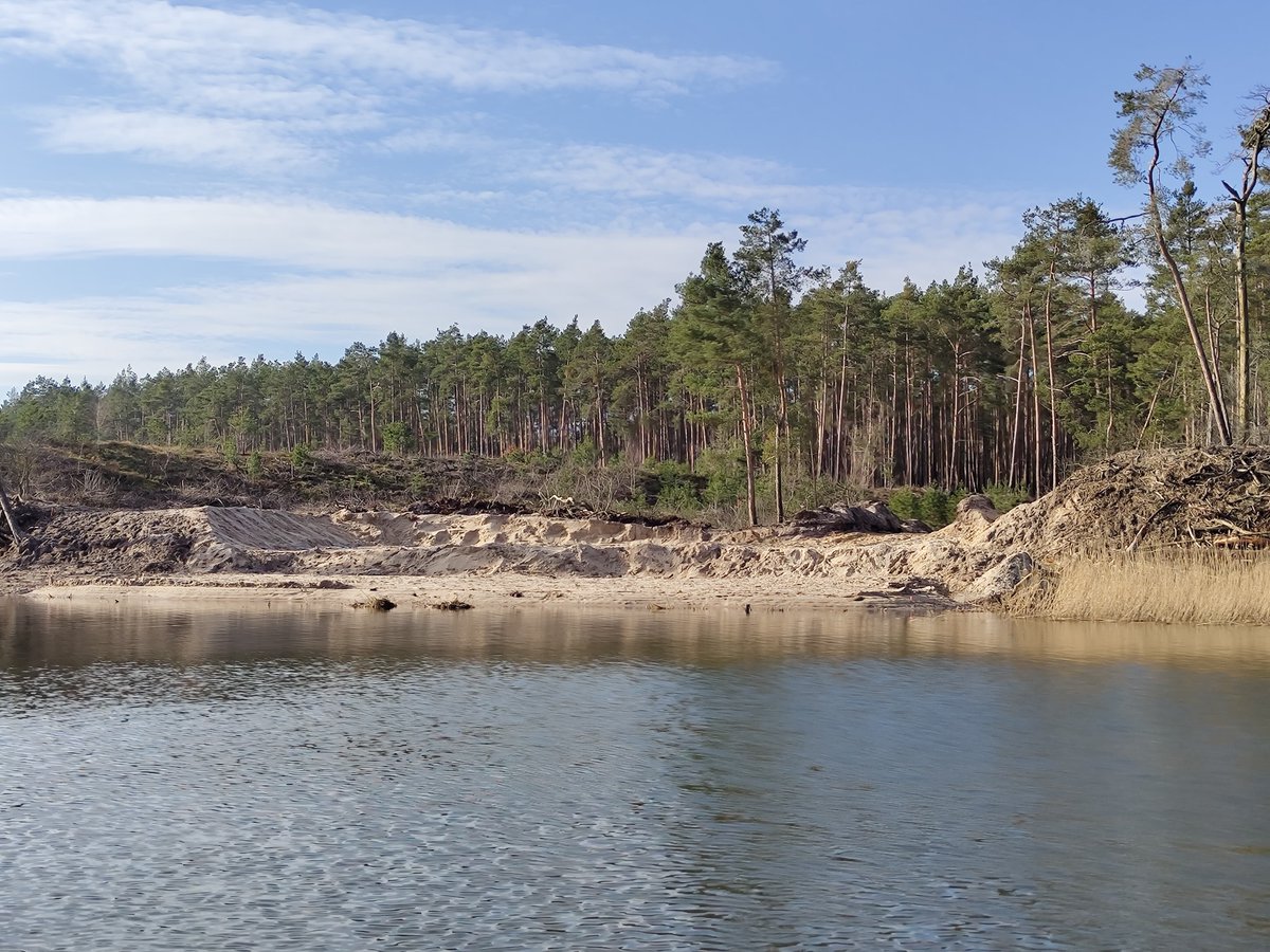 EXPLOSIVE_SC's tweet photo. Mulnik - ciekawe miejsce historycznie💣 i krajobrazowo🏞️. Zadanie realizowane dla #strabagpolska | Mulnik - an interesting place historically and in terms of landscape. Task carried out for #strabagpolska
#UXO #niewybuch #saper #ALARP #EOD #niewypał #survey #bhp #clearance #mag https://t.co/gzcL6WVYf9
