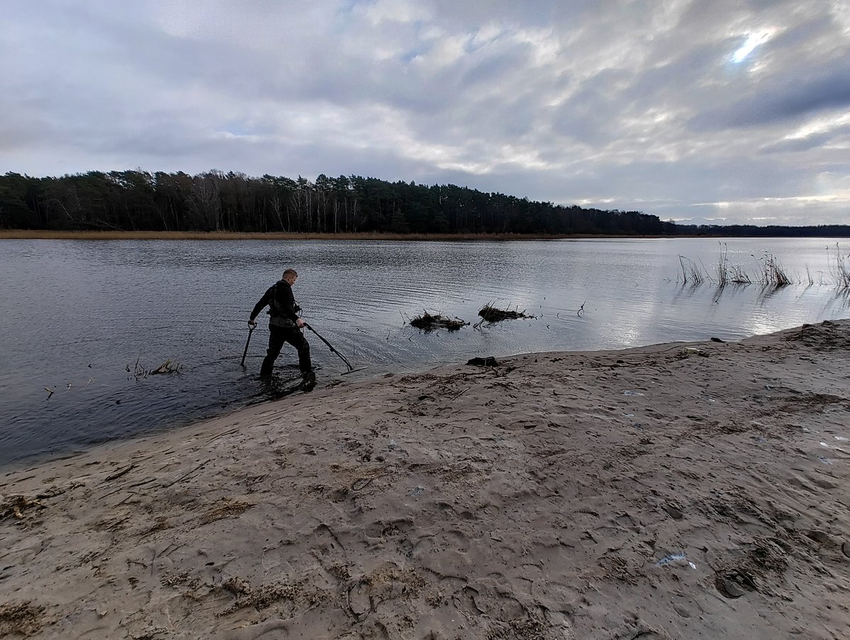 EXPLOSIVE_SC's tweet photo. Mulnik - ciekawe miejsce historycznie💣 i krajobrazowo🏞️. Zadanie realizowane dla #strabagpolska | Mulnik - an interesting place historically and in terms of landscape. Task carried out for #strabagpolska
#UXO #niewybuch #saper #ALARP #EOD #niewypał #survey #bhp #clearance #mag https://t.co/gzcL6WVYf9