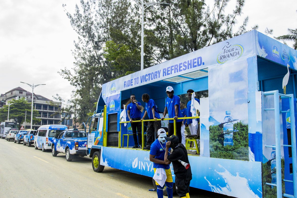 Turi kugenda muri <a href="/tour_du_Rwanda/">𝗧𝗼𝘂𝗿 𝗱𝘂 𝗥𝘄𝗮𝗻𝗱𝗮 🇷🇼</a>  twinywera  juice z’ <a href="/AlwaysInyange/">Inyange</a> #TdRwanda2024 

Mu kanya duhurire muri @TourRwFestival i <a href="/RubavuDistrict/">Rubavu District</a>