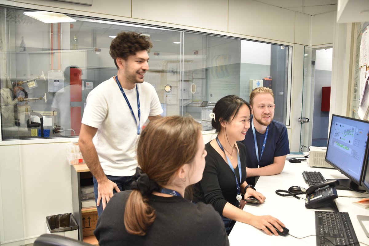 Sincrotró ALBA💡 (@albasynchrotron) on Twitter photo Researchers from <a href="/DfaUnict/">DFA UniCT</a> at CLAESS beamline of the #ALBASynchrotron thanks to <a href="/RemadeatARI/">ReMade@ARI - A hub for materials research</a>
They investigate an alternative approach for #greenenergy production by controlling the electronic properties of ZnO nanostructures via noble metal cluster decoration.
#HorizonEU Researchers from <a href="/DfaUnict/">DFA UniCT</a> at CLAESS beamline of the #ALBASynchrotron thanks to <a href="/RemadeatARI/">ReMade@ARI - A hub for materials research</a>
They investigate an alternative approach for #greenenergy production by controlling the electronic properties of ZnO nanostructures via noble metal cluster decoration.
#HorizonEU